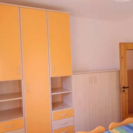 Lägenhet In With 2 Bathrooms 250m From The Vieste
