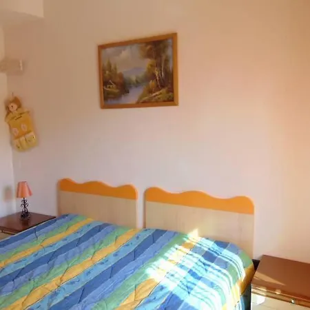 In With 2 Bathrooms 250m From The * Vieste