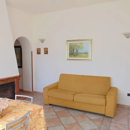 In With 2 Bathrooms 250m From The